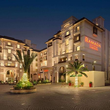 Ramada By Wyndham Lahore Gulberg II Otel Dış mekan fotoğraf