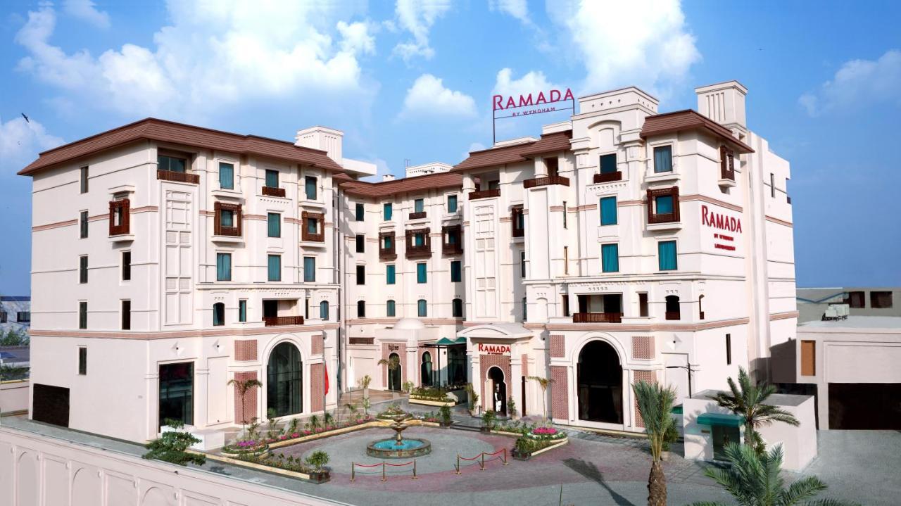 Ramada By Wyndham Lahore Gulberg II Otel Dış mekan fotoğraf