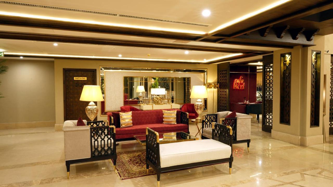 Ramada By Wyndham Lahore Gulberg II Otel Dış mekan fotoğraf